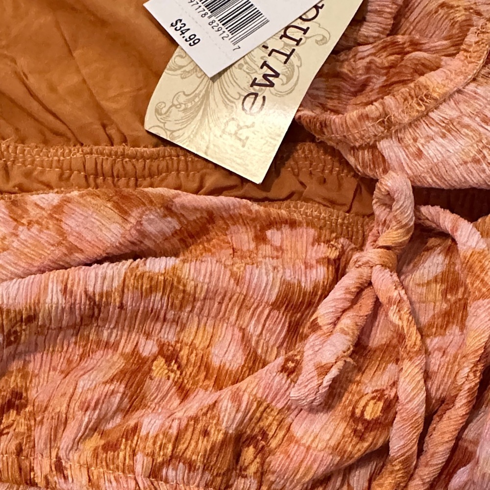 Rewind Peach and Pink Textured Fabric - Picture 4 of 4